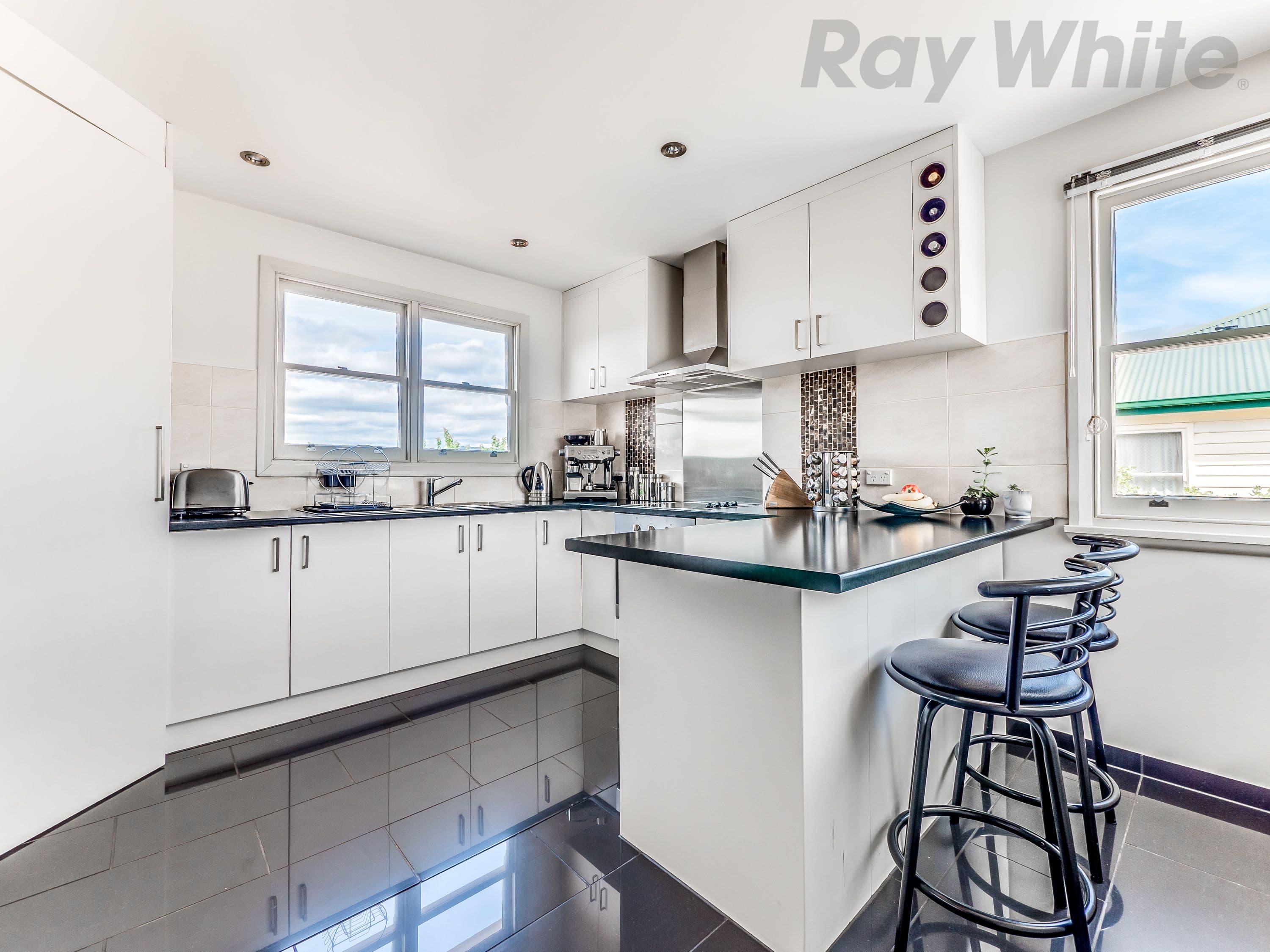 193 Clarence Street, Howrah TAS 7018, Howrah - Thumbnail 2