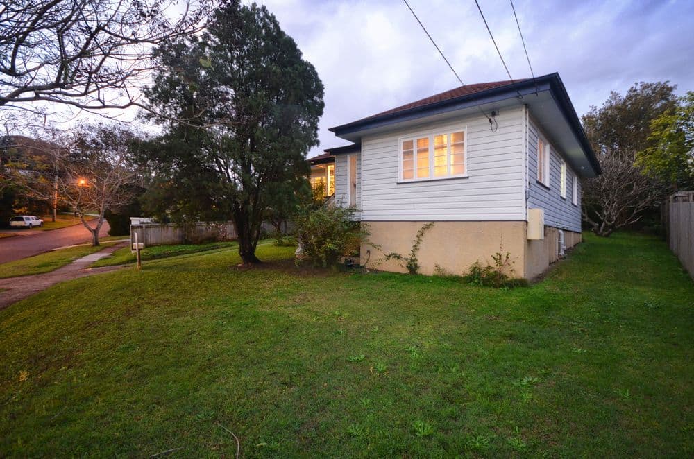 63 The Promenade, CAMP HILL QLD 4152, Camp Hill - Thumbnail 3