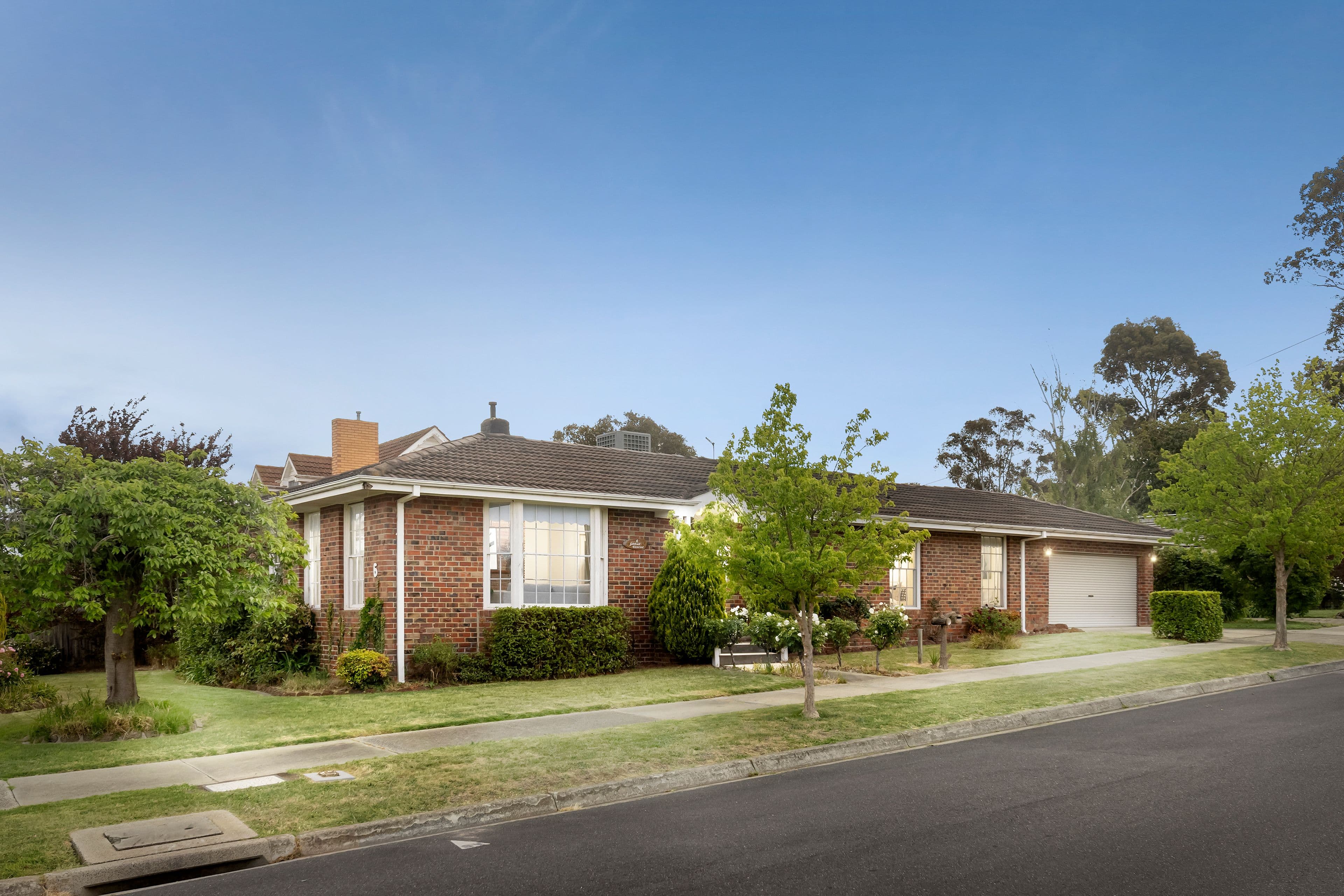 6 Gilchrist Crescent, Sunbury VIC 3429, Sunbury - Image 1