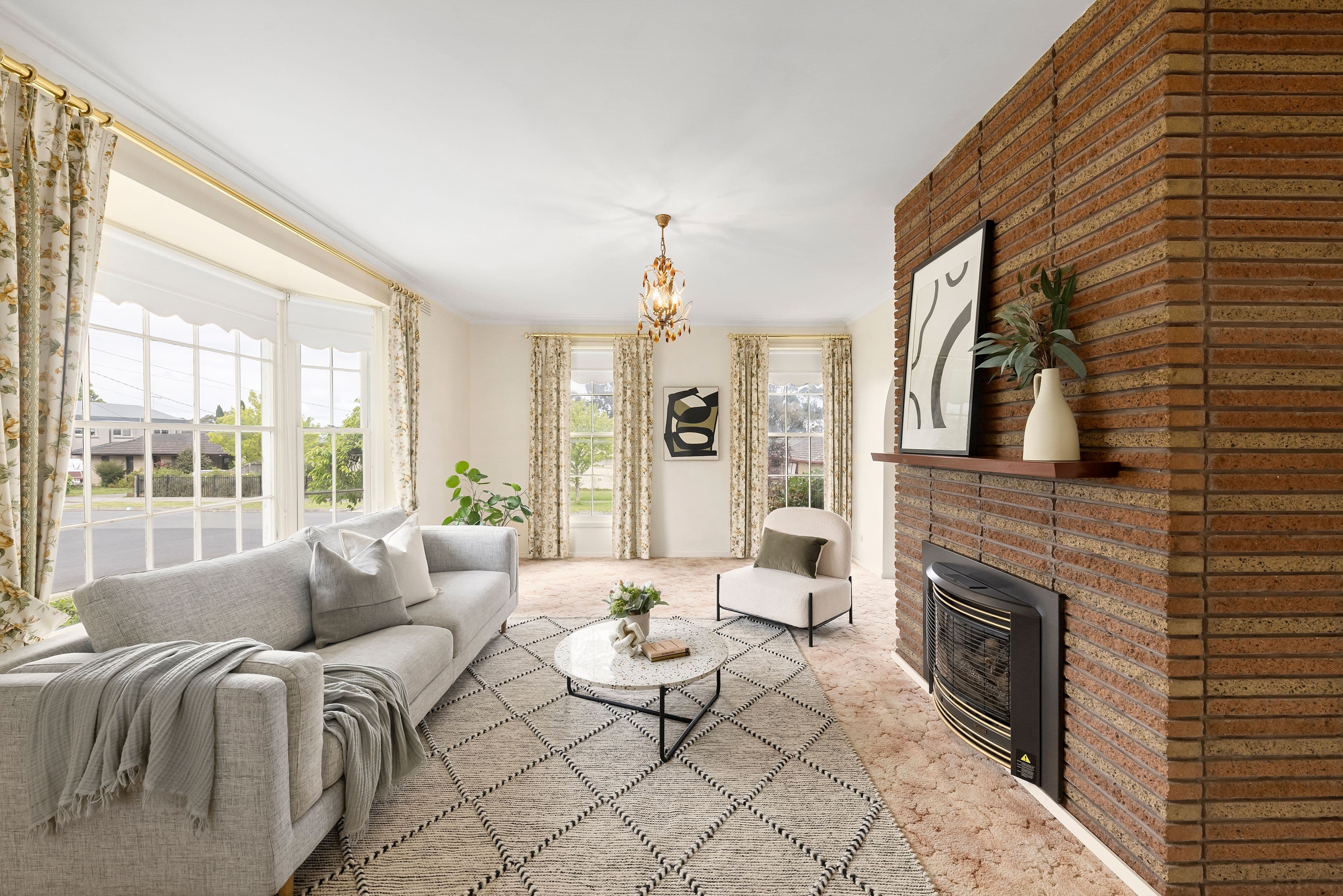 6 Gilchrist Crescent, Sunbury VIC 3429, Sunbury - Thumbnail 2