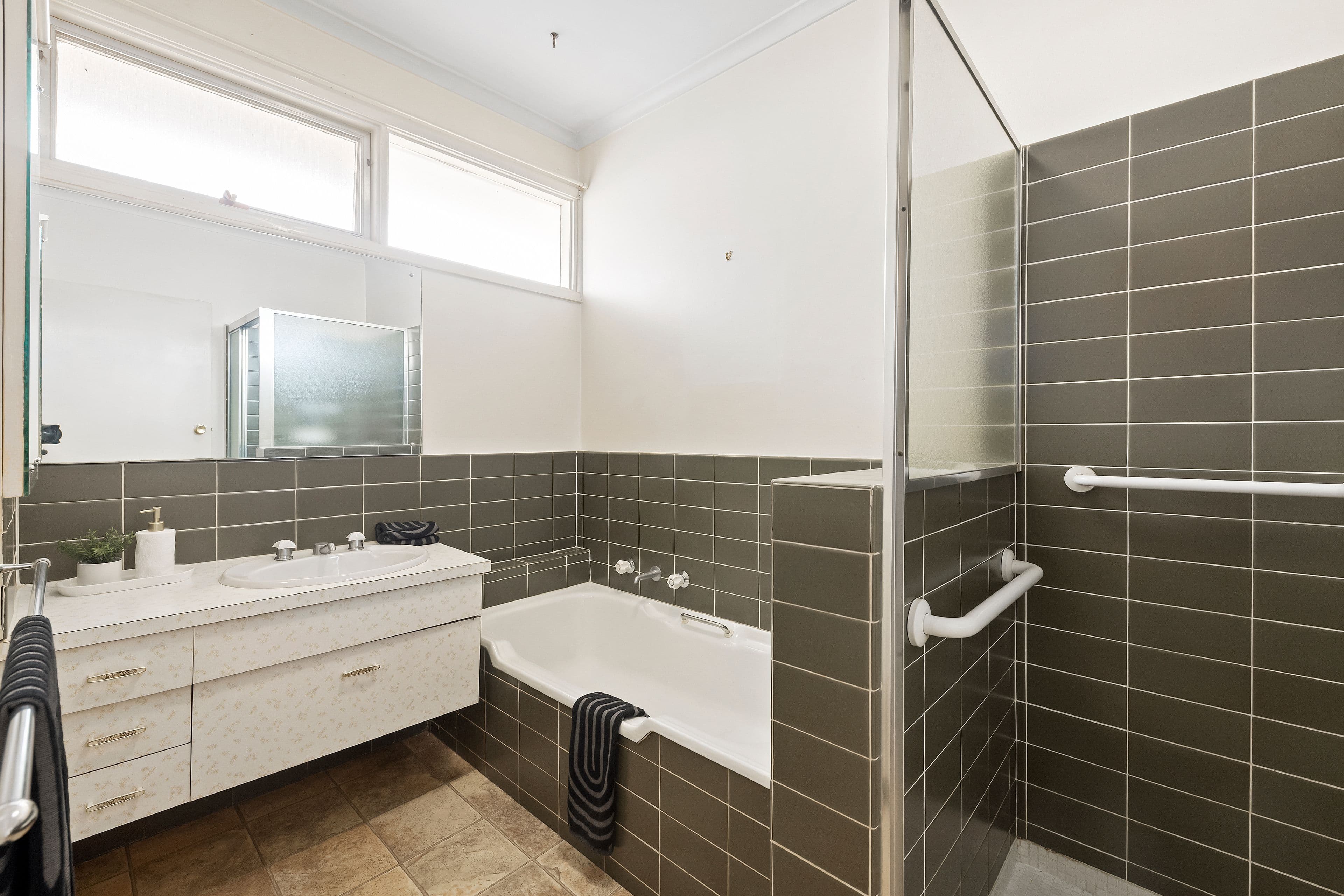 6 Gilchrist Crescent, Sunbury VIC 3429, Sunbury - Thumbnail 7