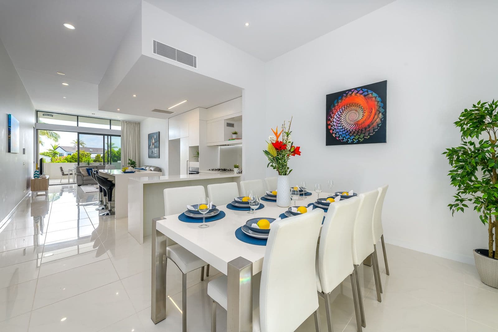 1 Sunset Avenue, Paradise Point QLD 4216, Paradise Point - Thumbnail 5