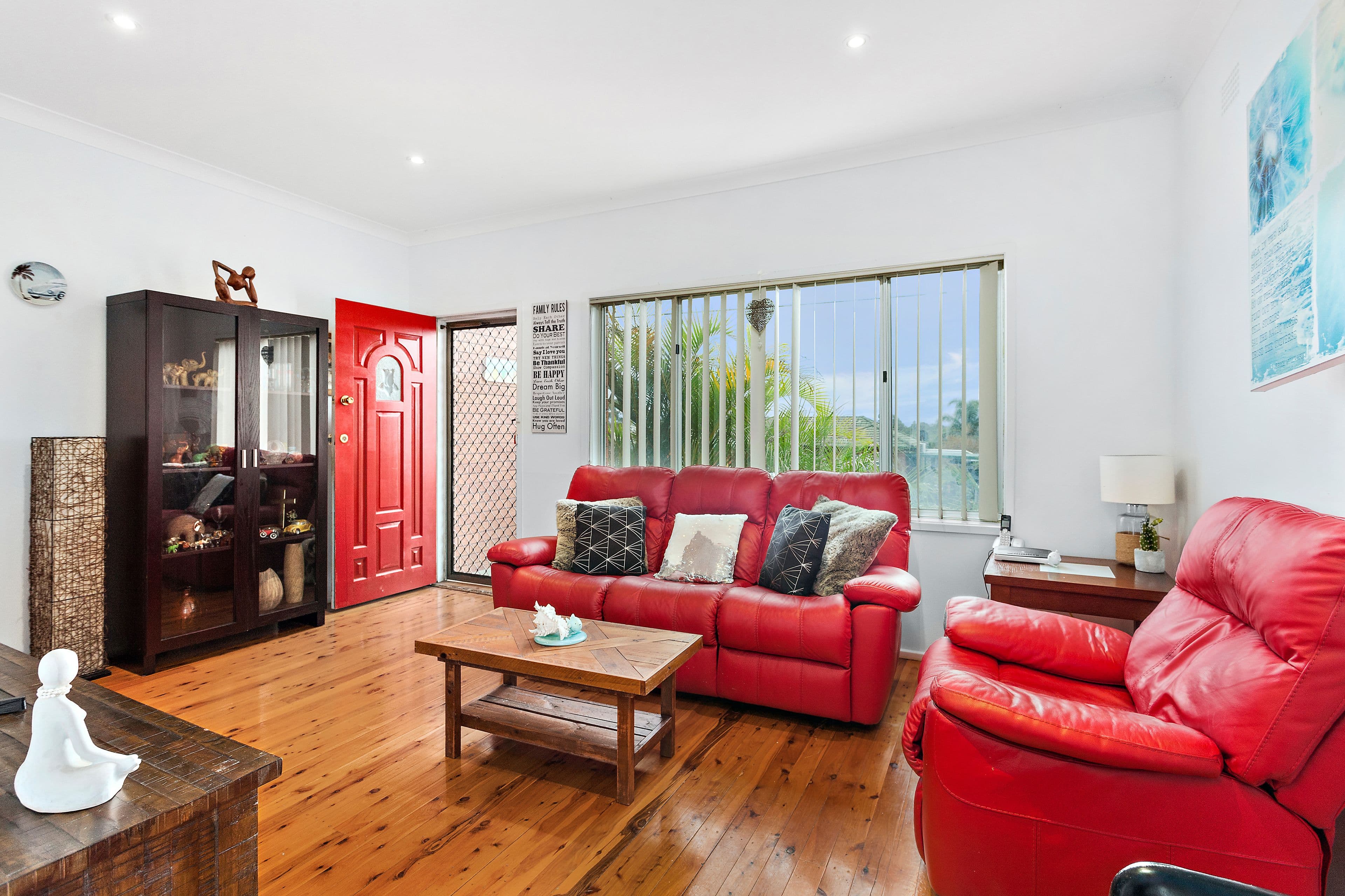77 Leawarra Avenue, Barrack Heights - Thumbnail 3