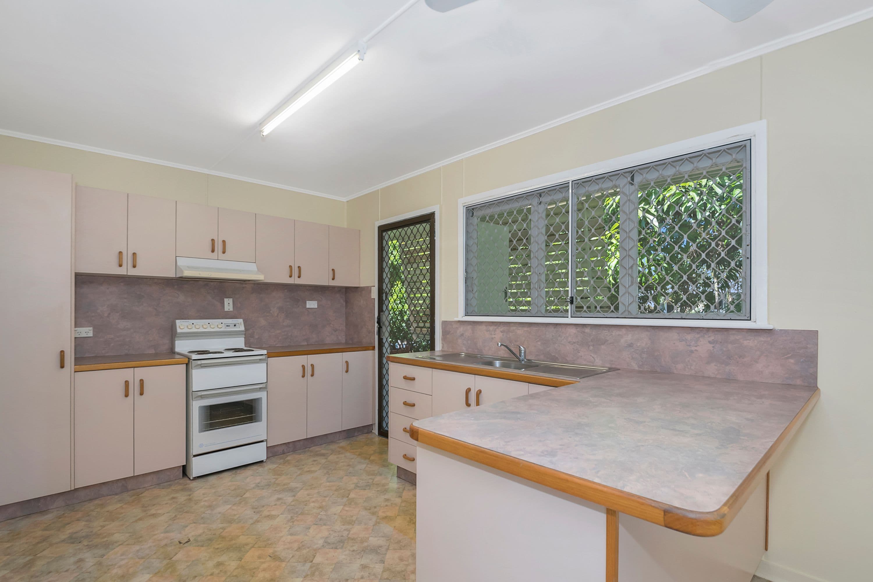14 Urara Street, Vincent QLD 4814, Vincent - Thumbnail 4