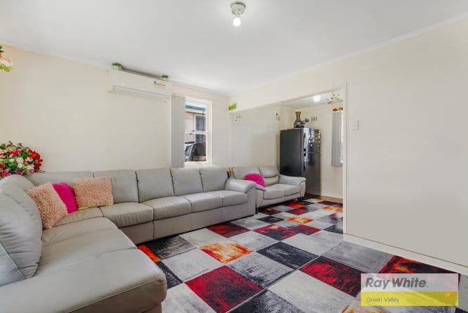 35 Glenwari Street, Sadleir NSW 2168, Sadleir - Thumbnail 3