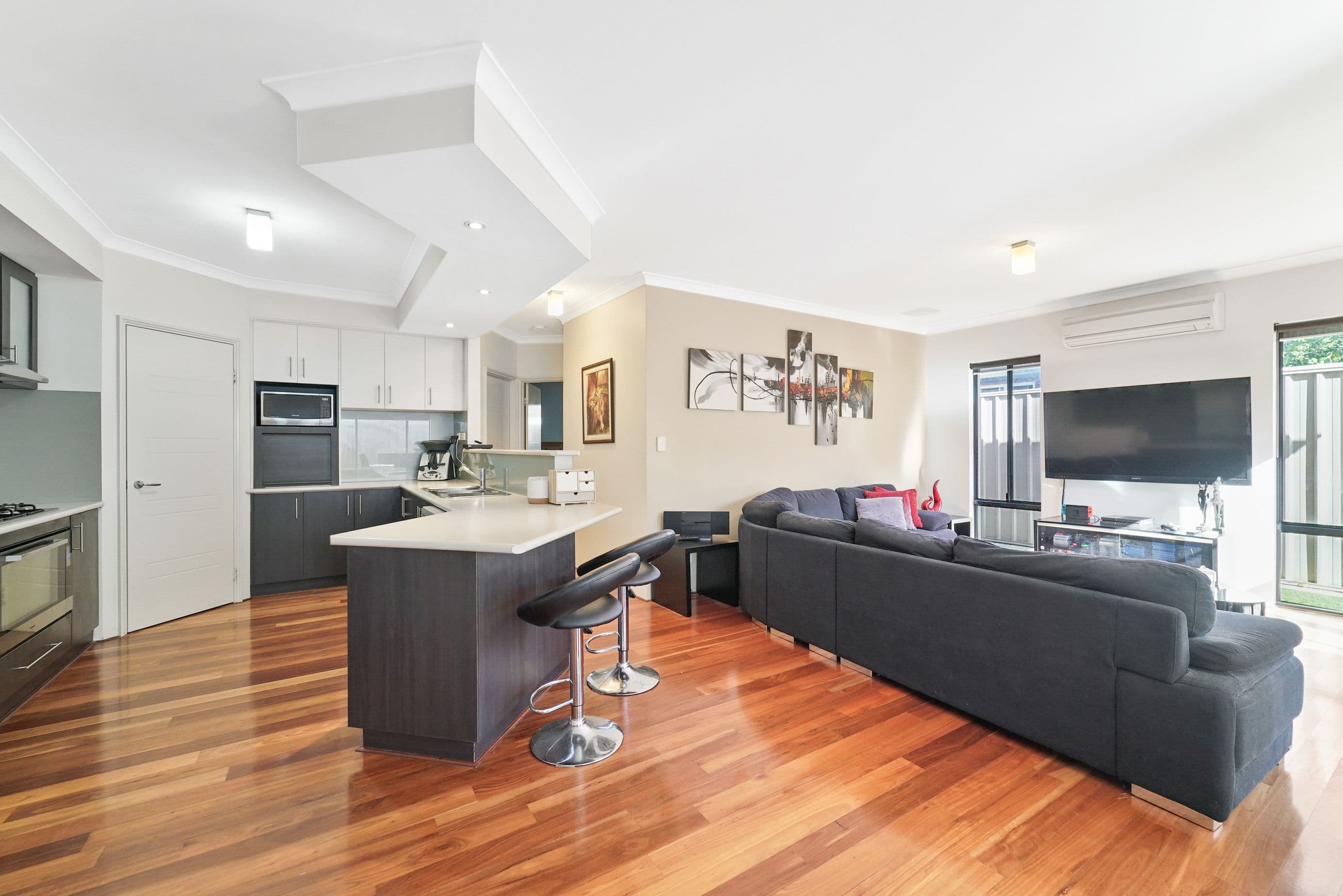 10b Dodds Place, Innaloo WA 6018, Innaloo - Thumbnail 5