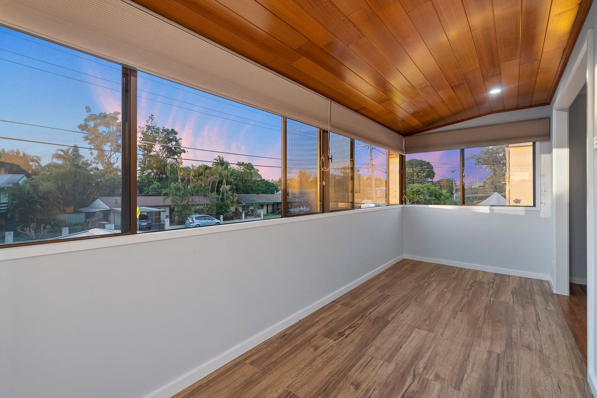 61 Aquarius Drive, Kingston QLD 4114, Kingston - Thumbnail 2