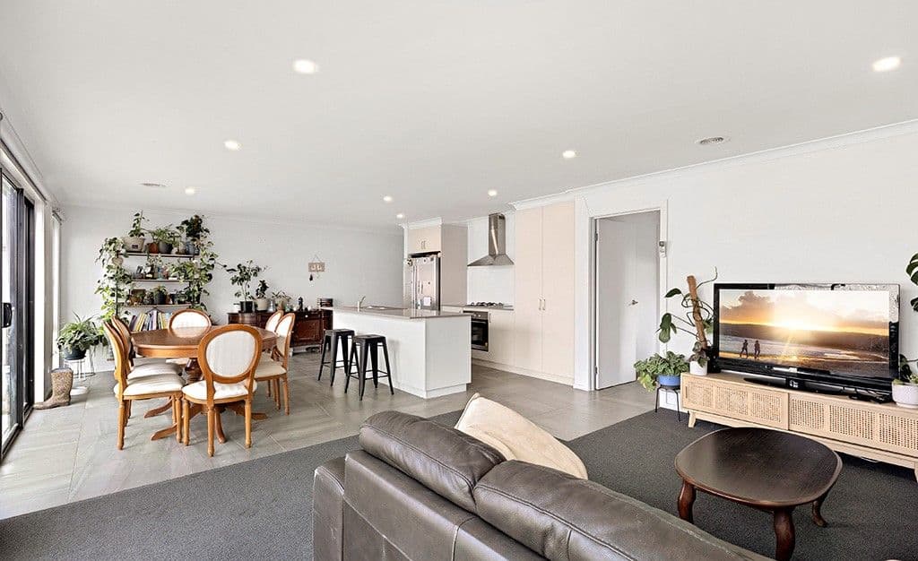 11 Swan Boulevard, WINTER VALLEY VIC 3358, Winter Valley - Thumbnail 2