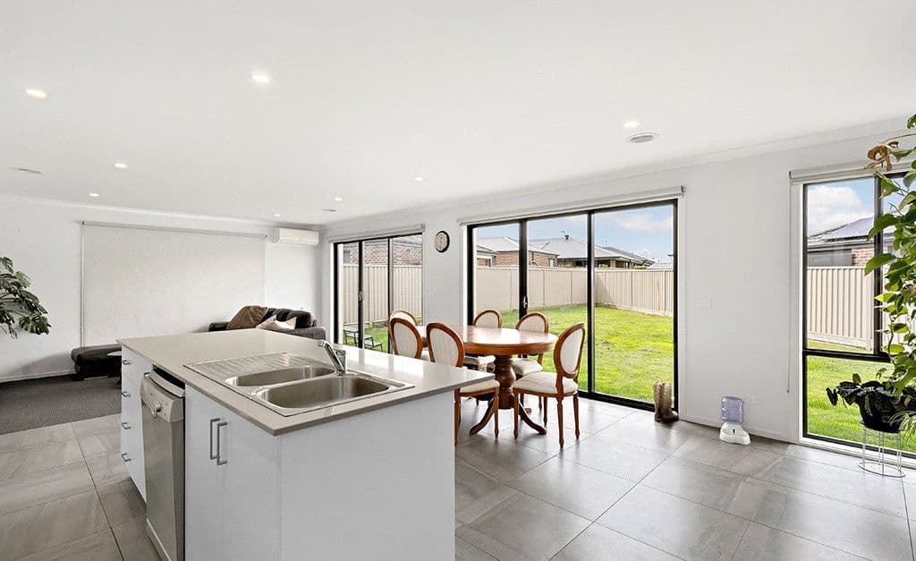 11 Swan Boulevard, WINTER VALLEY VIC 3358, Winter Valley - Thumbnail 4