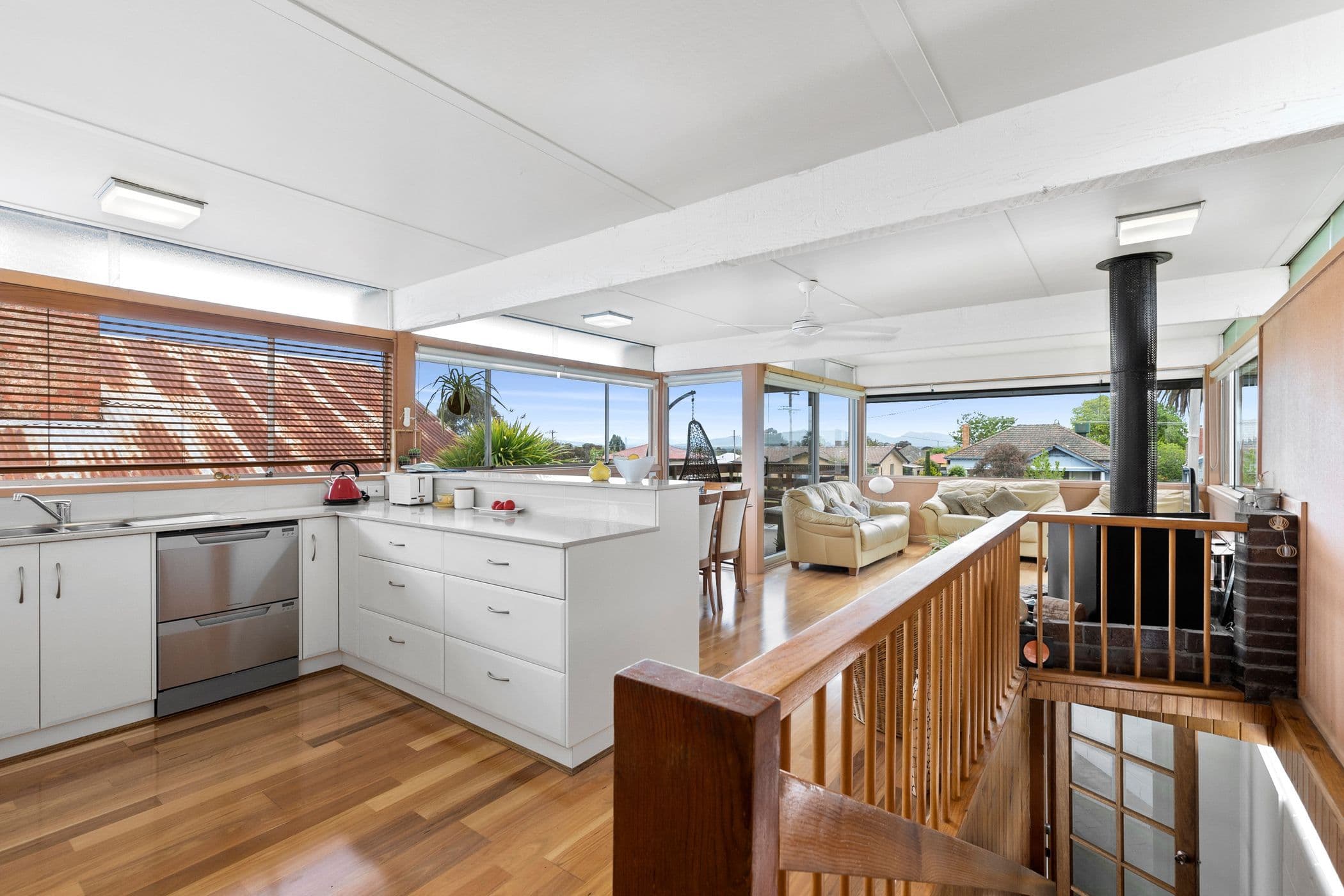 11 Vincent Street, Ararat VIC 3377, Ararat - Thumbnail 2