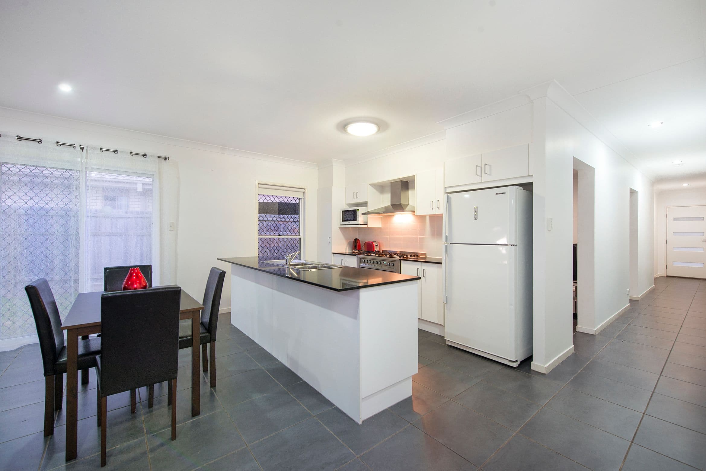 61 Ravensbourne Circuit, Waterford QLD 4133, Waterford - Thumbnail 5