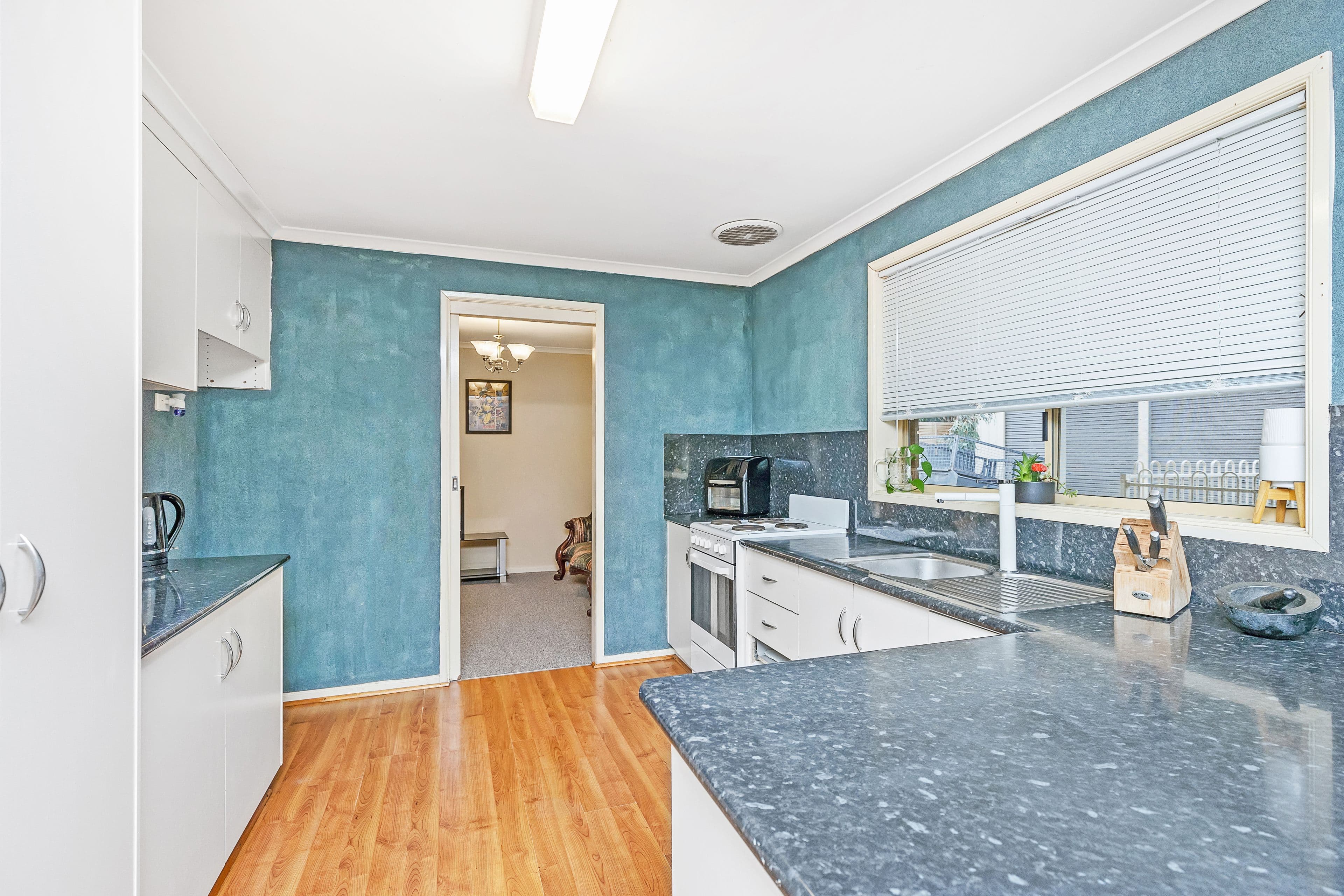 8 Matheson Place, Estella NSW 2650, Estella - Thumbnail 2