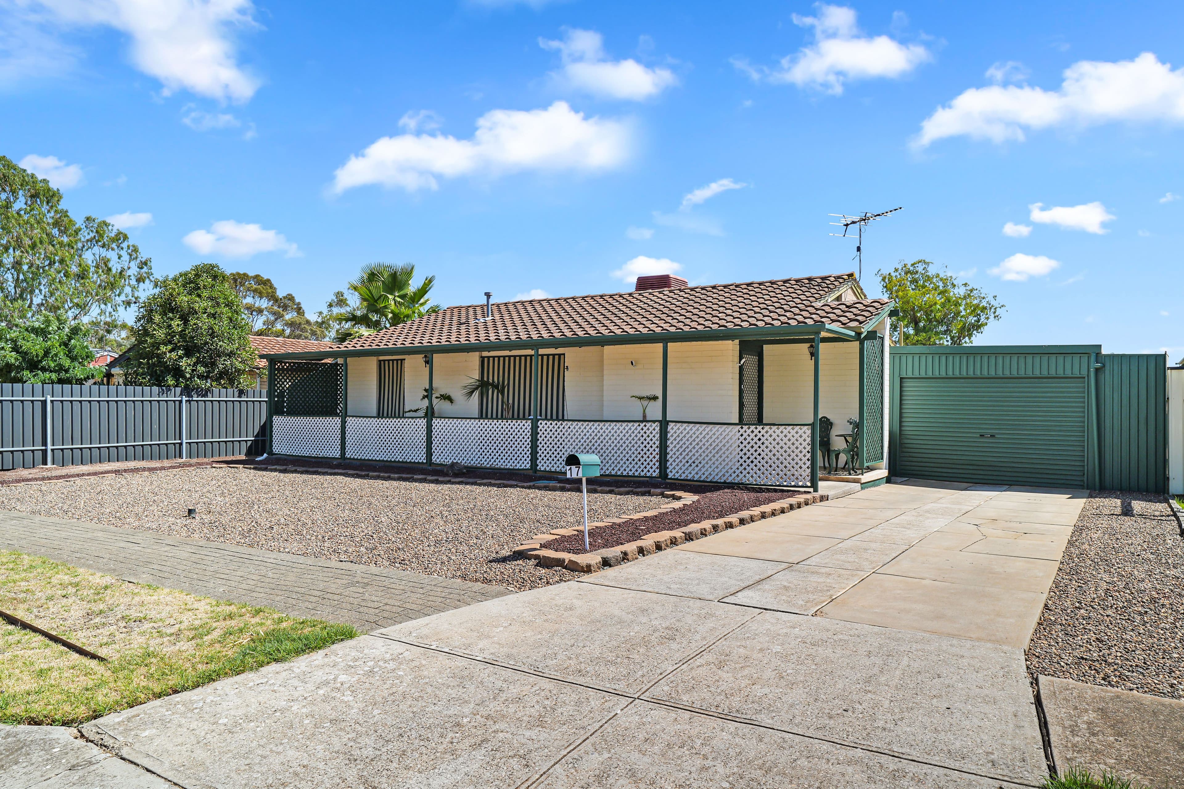 17 Tallara Crescent, Munno Para SA 5115, Munno Para - Image 1