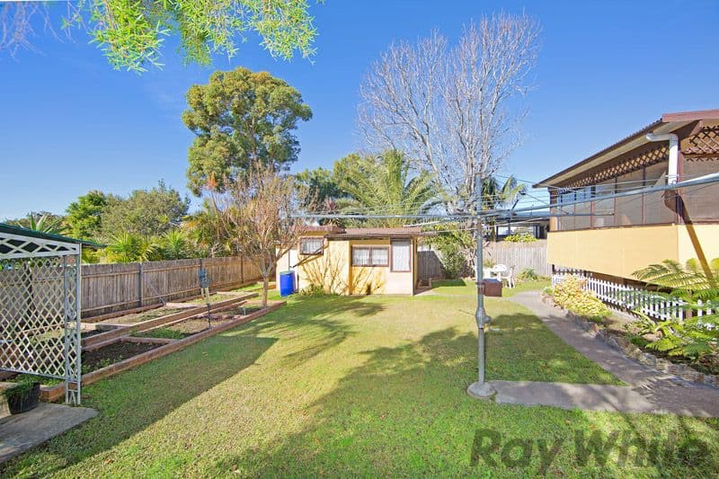 9 Jacqueline Avenue, GOROKAN NSW 2263, Gorokan - Thumbnail 5