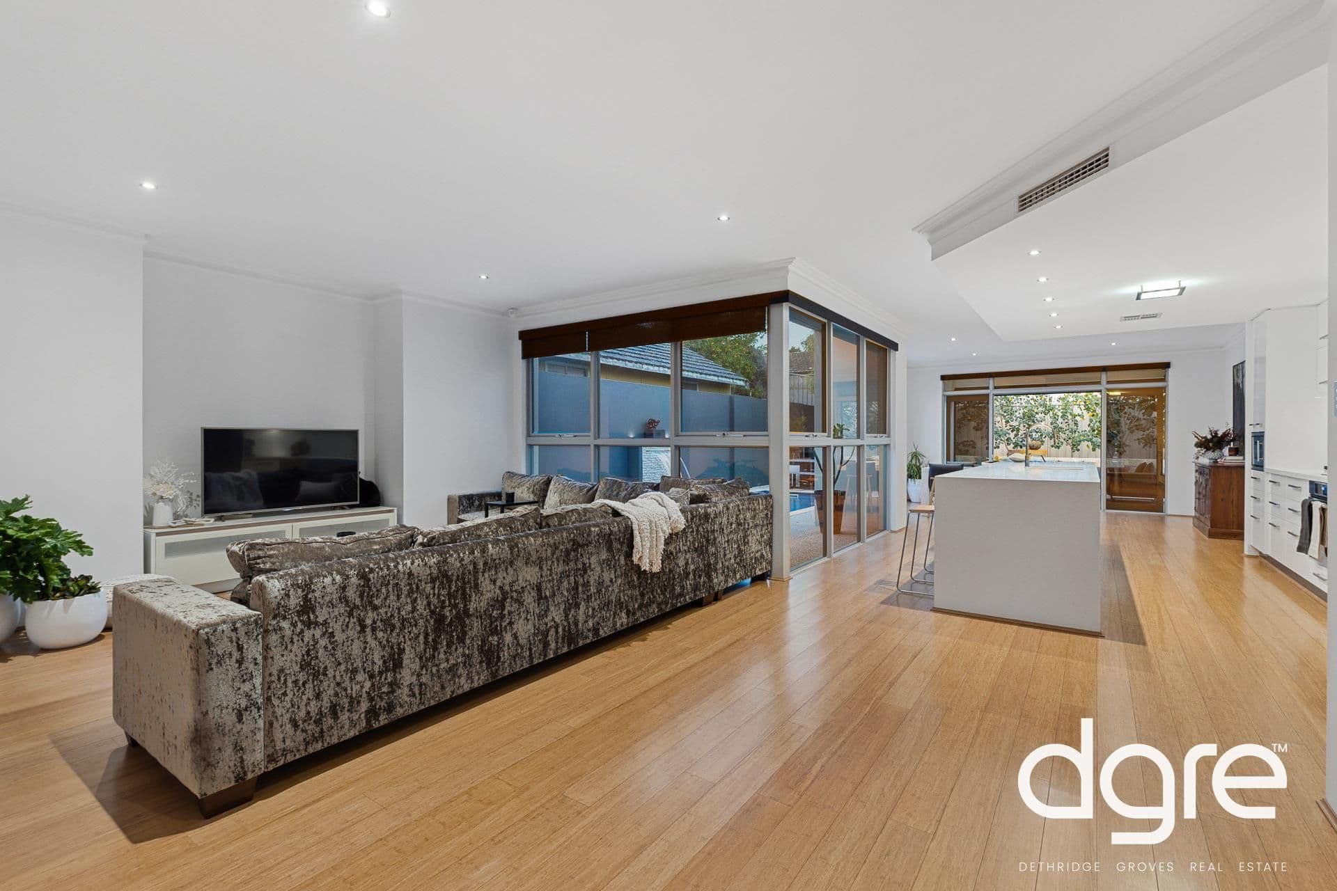 30A Redwood Crescent, Melville WA 6156, Melville - Thumbnail 8