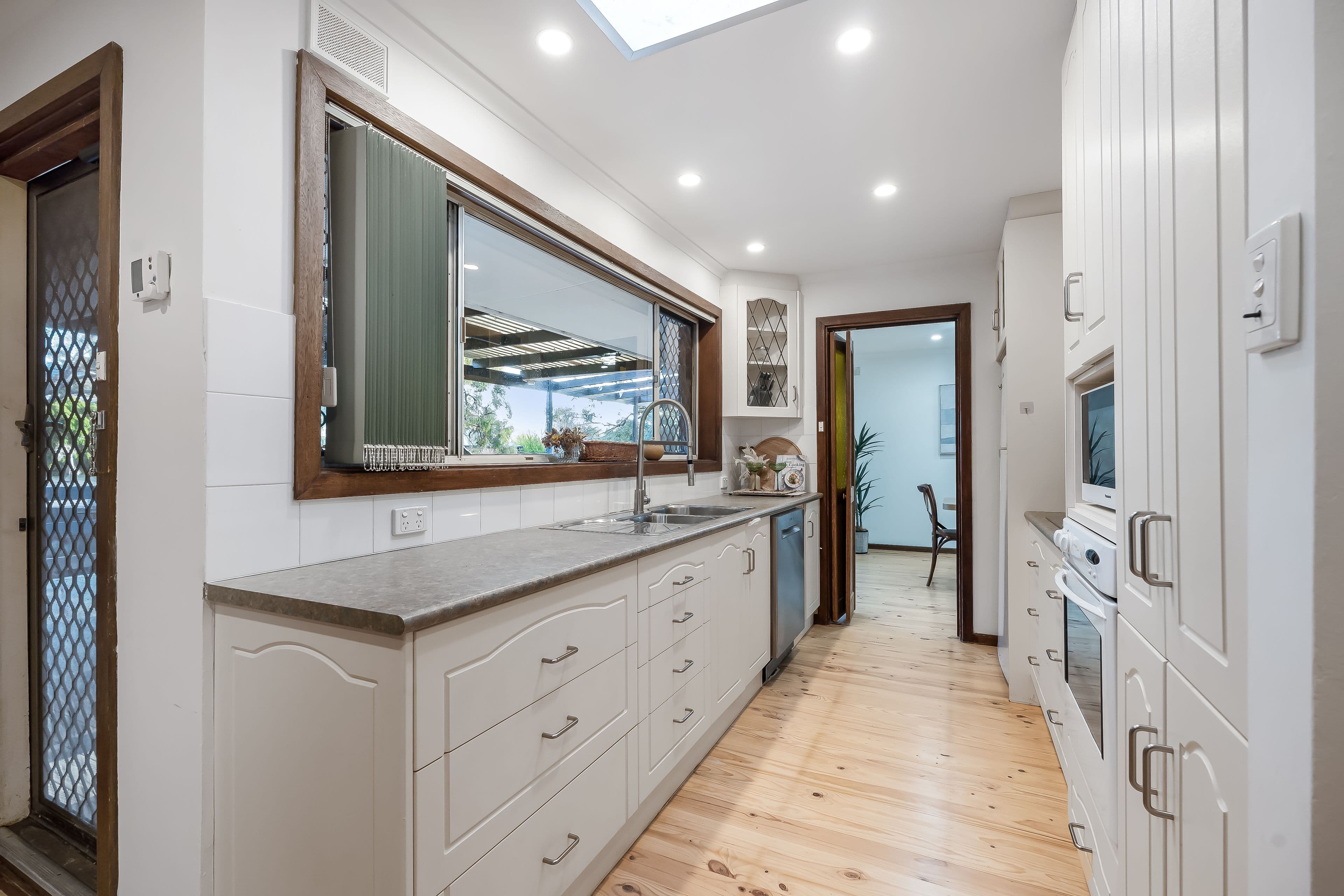 16 Queens Avenue, Burnside SA 5066, Burnside - Thumbnail 6