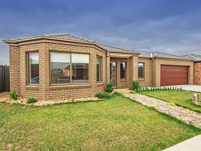 19 LAMBERTIA Crescent, WYNDHAM VALE VIC 3024, Wyndham Vale - Thumbnail 2