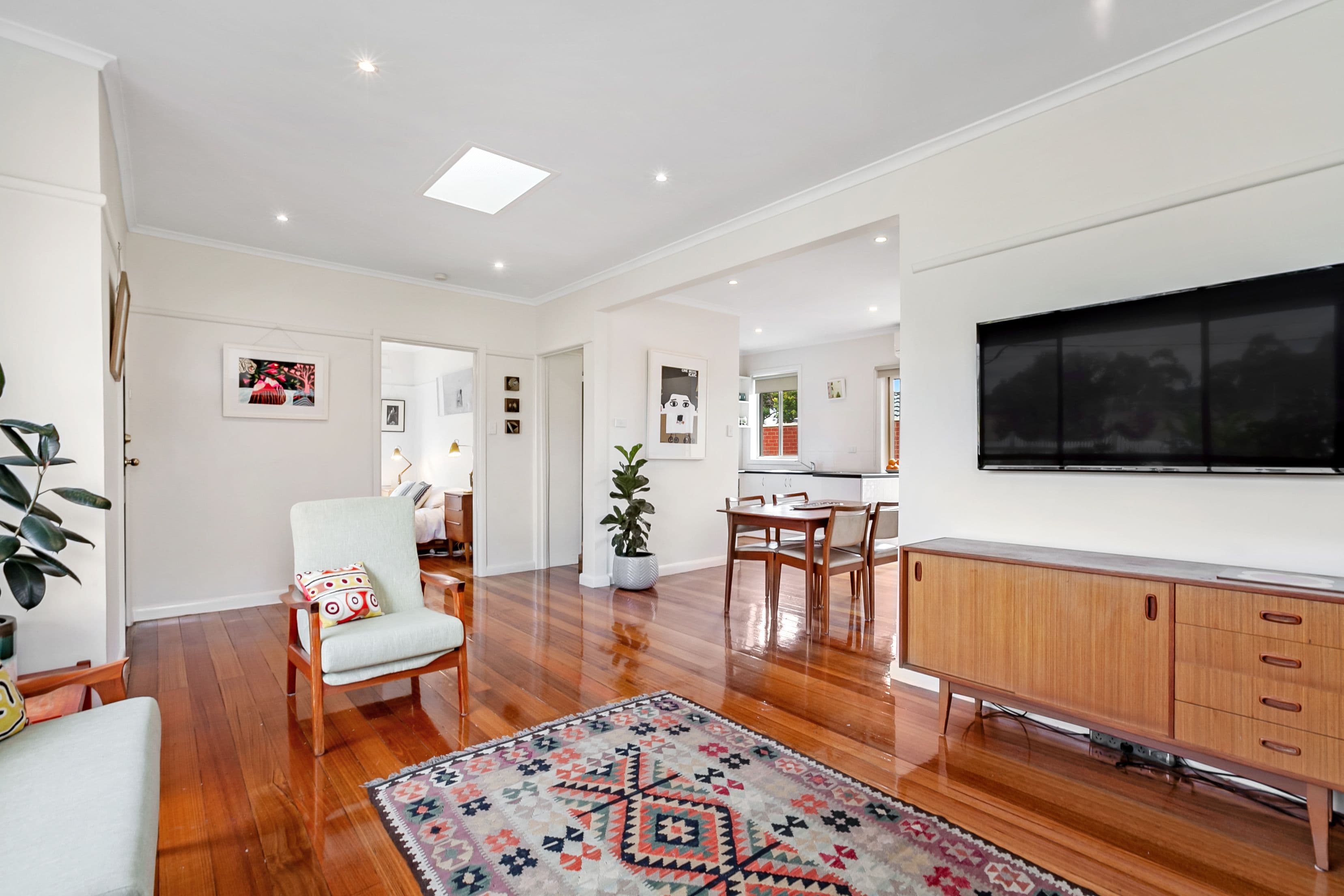 10 Gisborne Crescent, Reservoir VIC 3073, Reservoir - Thumbnail 4