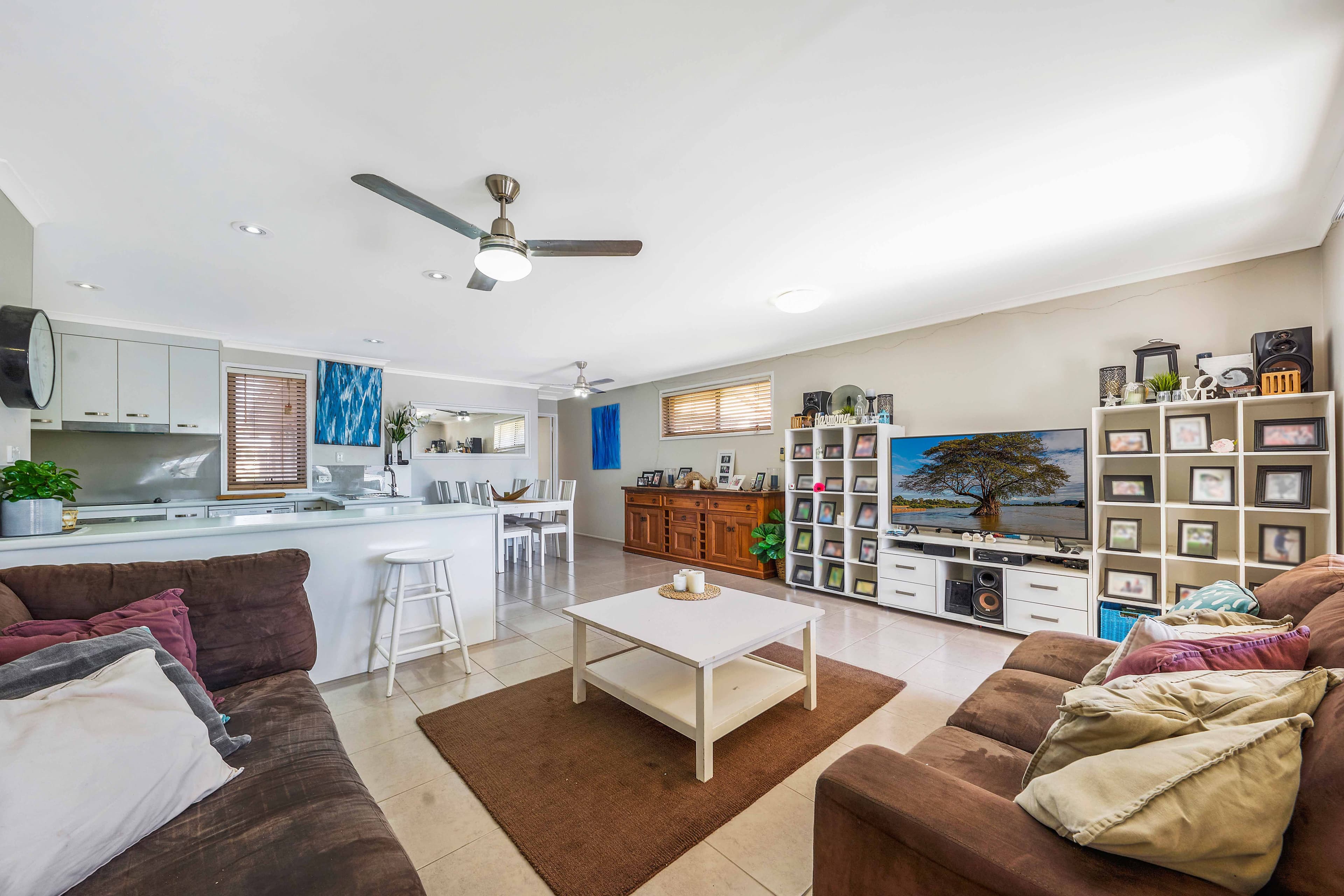 6 Third Avenue, Scarborough QLD 4020, Scarborough - Thumbnail 4