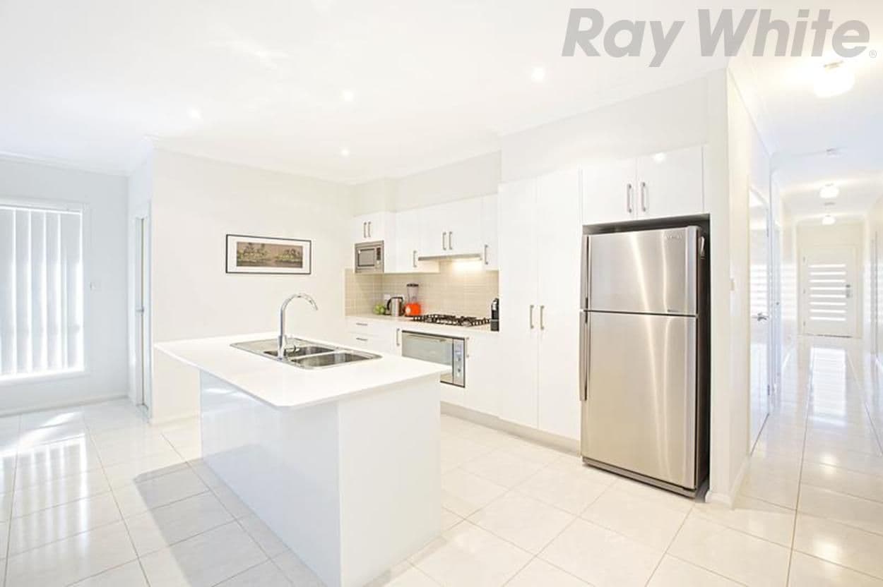 32 Sierra Avenue, MIDDLETON GRANGE NSW 2171, Middleton Grange - Thumbnail 3