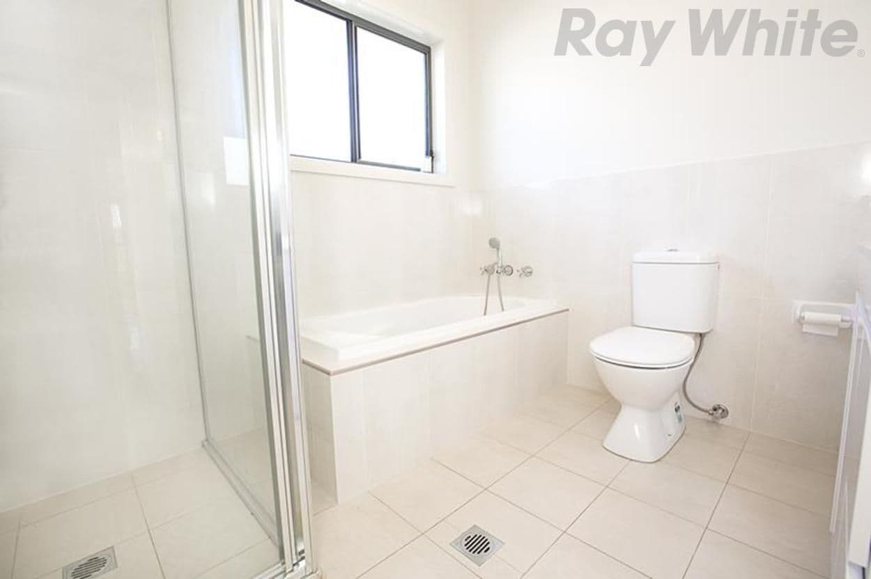 32 Sierra Avenue, MIDDLETON GRANGE NSW 2171, Middleton Grange - Thumbnail 7