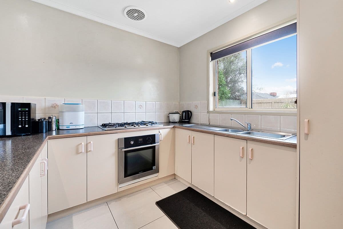 16 Forsyth Court, Cranbourne North VIC 3977, Cranbourne North - Thumbnail 6