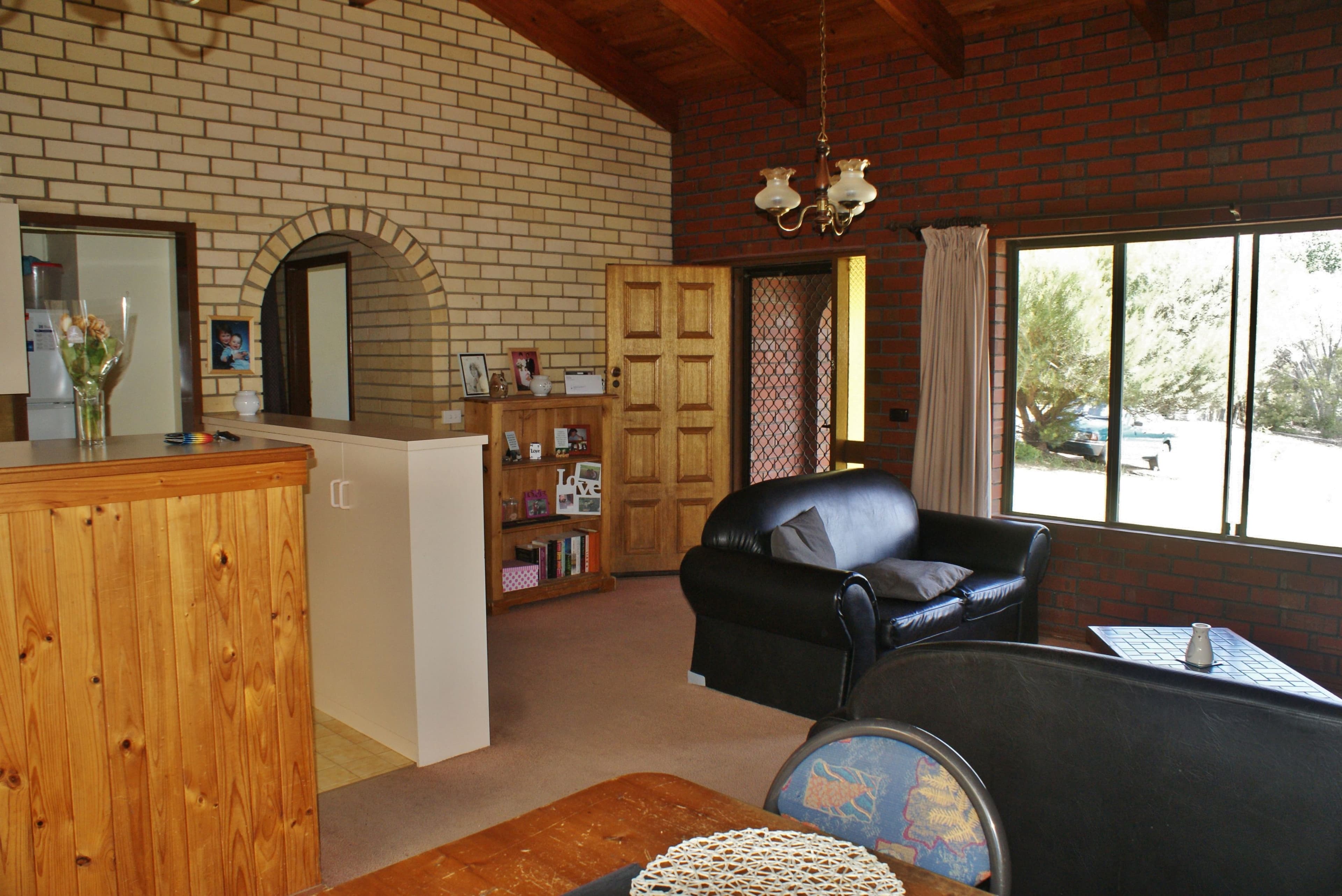 24 Thiele Road, Murray Bridge SA 5253, Murray Bridge East - Thumbnail 2