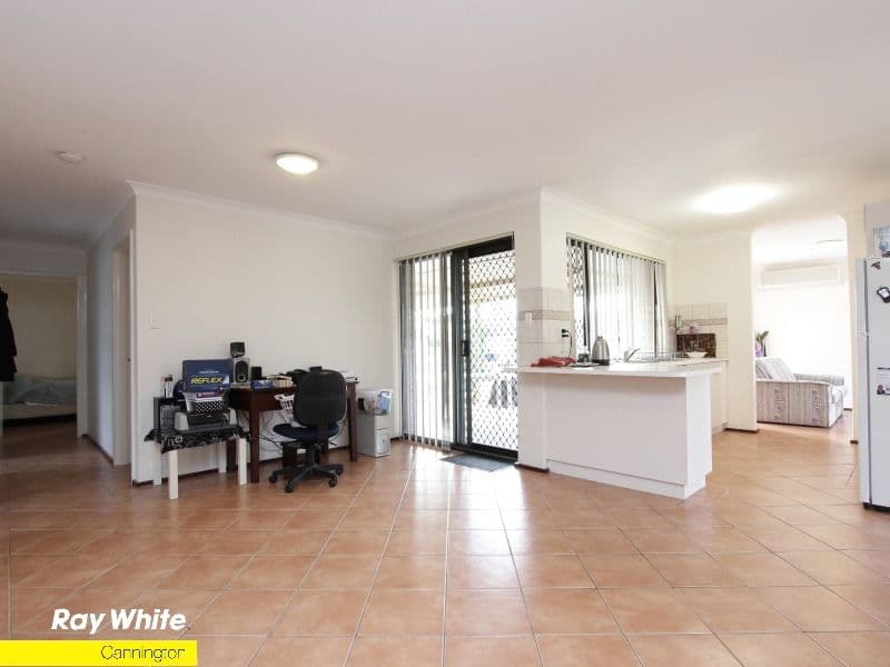 9 Ningaloo Way, THORNLIE WA 6108, Thornlie - Thumbnail 3