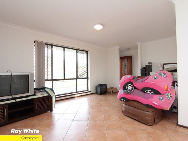 9 Ningaloo Way, THORNLIE WA 6108, Thornlie - Thumbnail 7
