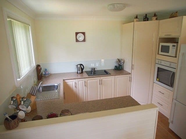 21 Cove Boulevarde, North Arm Cove NSW 2324, North Arm Cove - Thumbnail 4