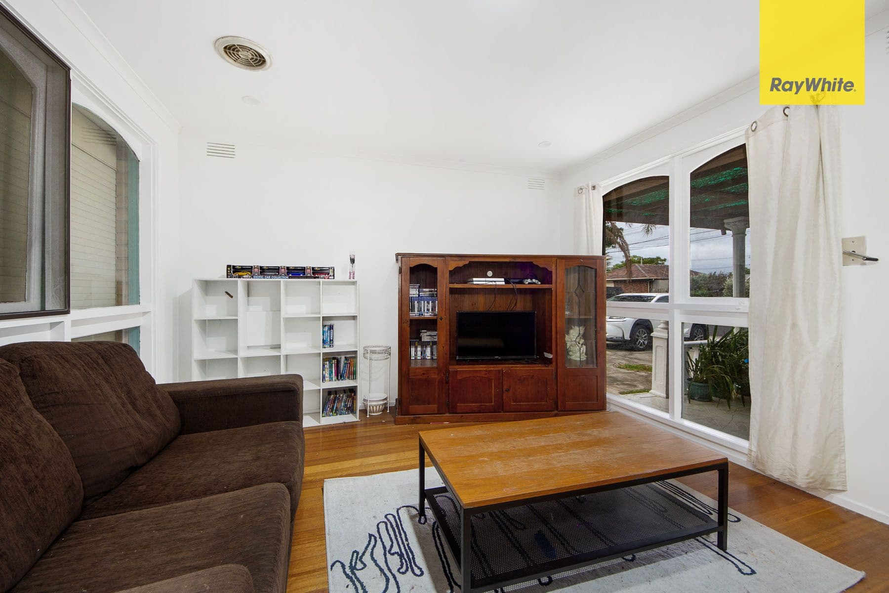 14 Grantham Parade, St Albans VIC 3021, St Albans - Thumbnail 3