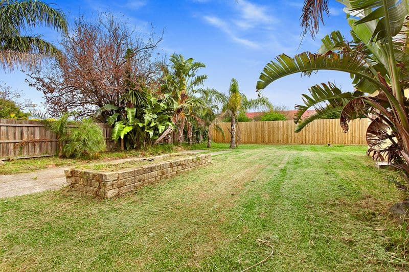 65 Marchant Avenue, RESERVOIR VIC 3073, Reservoir - Thumbnail 3