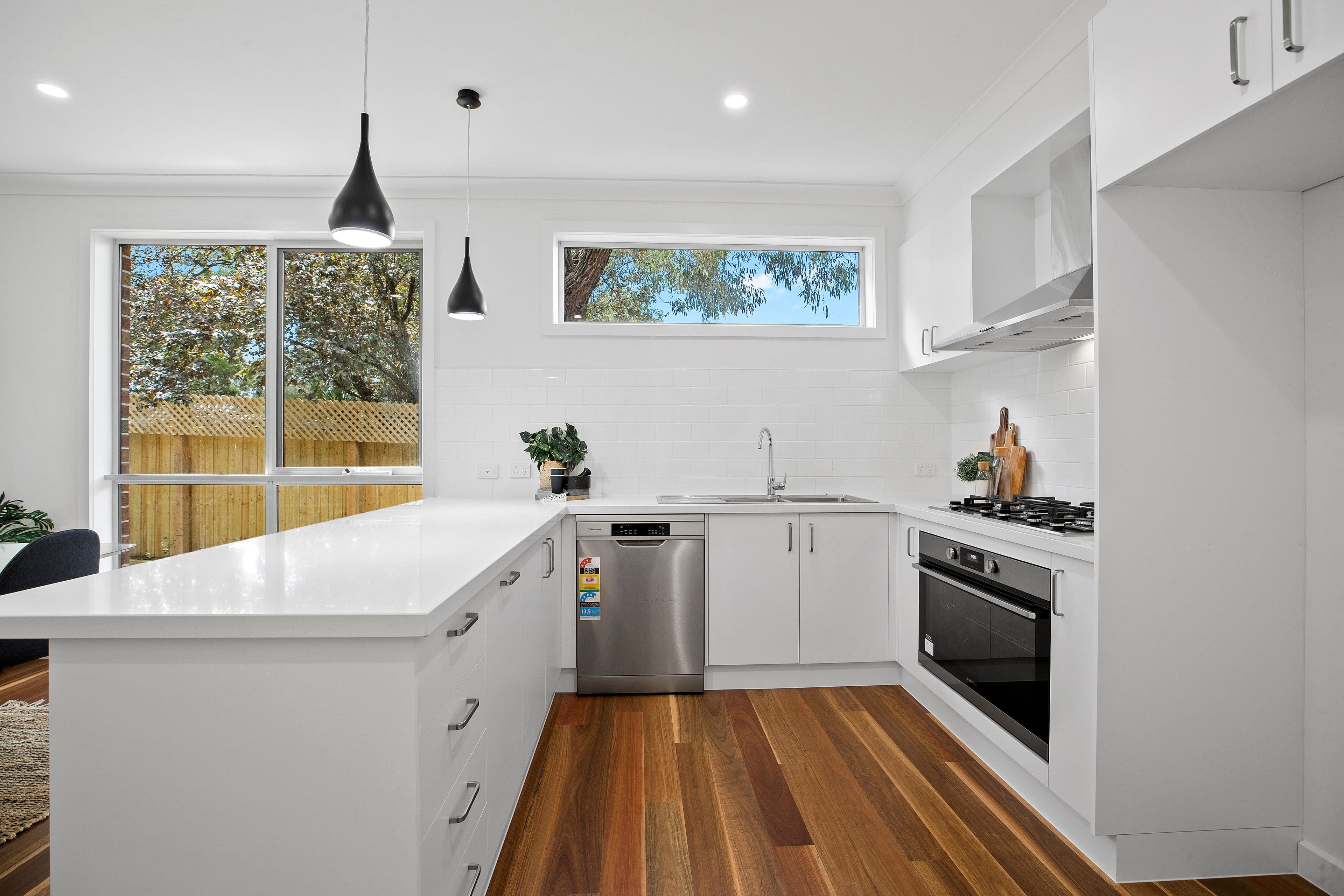 32 Wilhelma Avenue, Bayswater VIC 3153, Bayswater - Thumbnail 2