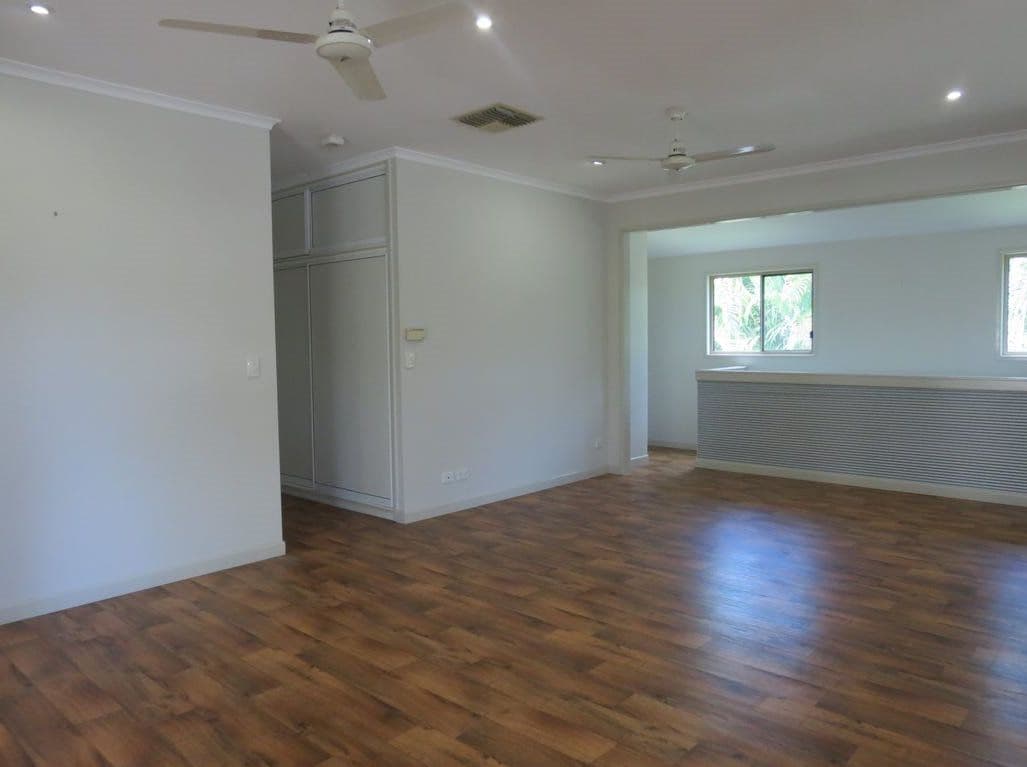8 Lewis Street, Emerald QLD 4720, Emerald - Thumbnail 5