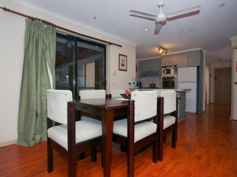 6 Flax Court, CRANBOURNE VIC 3977, Cranbourne North - Thumbnail 2