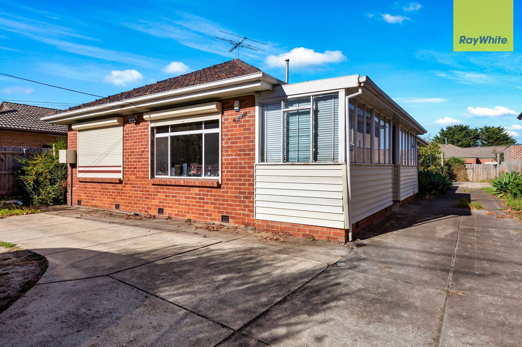 129 Taylors Road, St Albans VIC 3021, St Albans - Image 1
