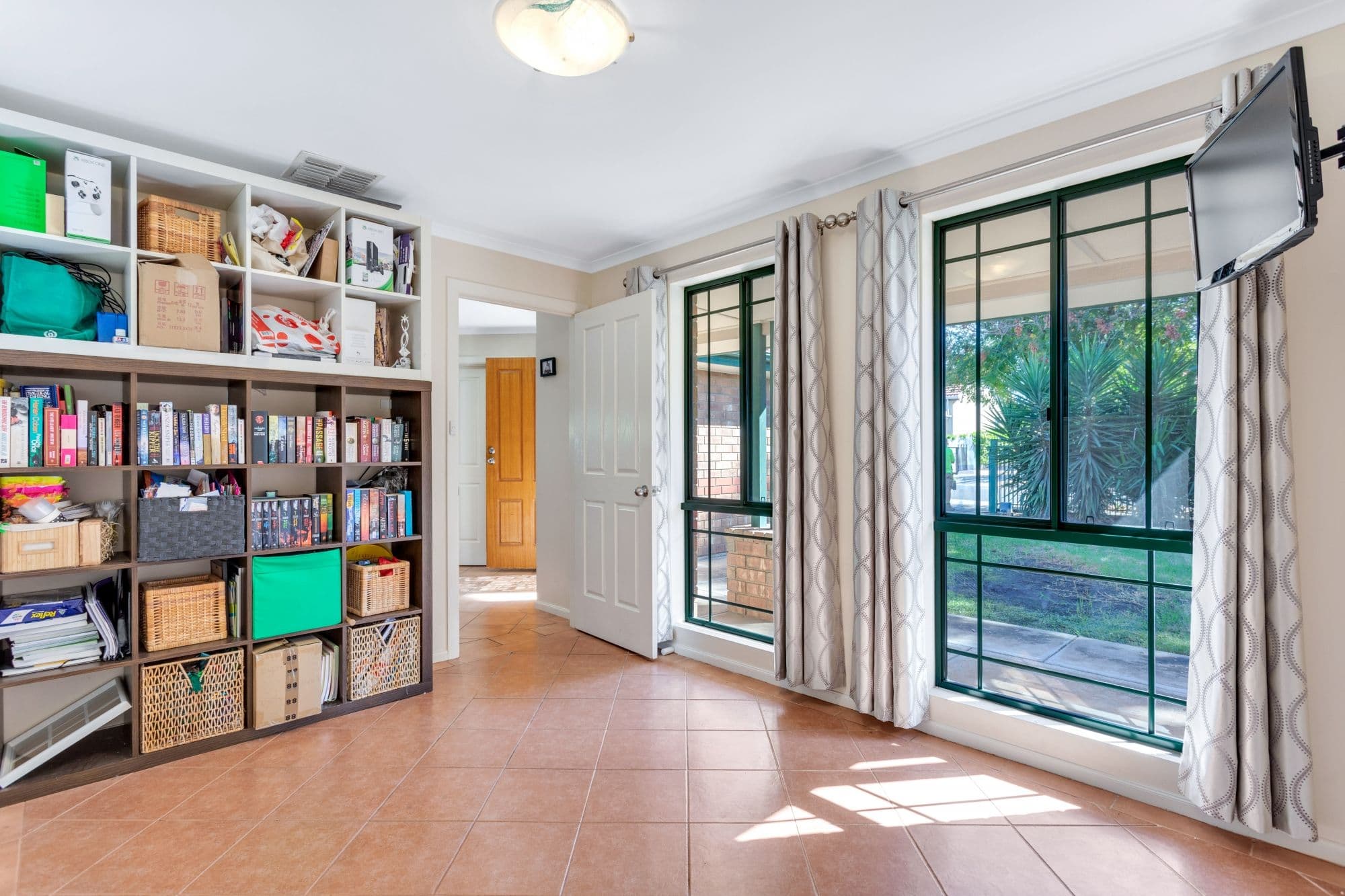 32 McDonnell Avenue, West Hindmarsh SA 5007, West Hindmarsh - Thumbnail 2