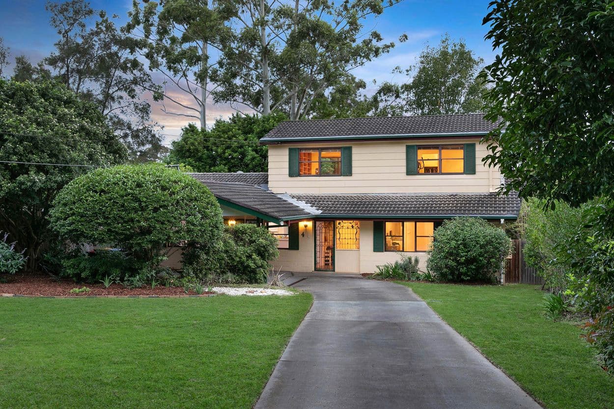 4 Kingsford Avenue, Turramurra NSW 2074, Turramurra - Image 1