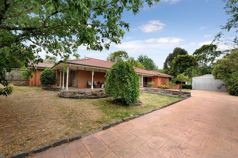 18 Renown Street, FERNTREE GULLY VIC 3156, Ferntree Gully - Image 1
