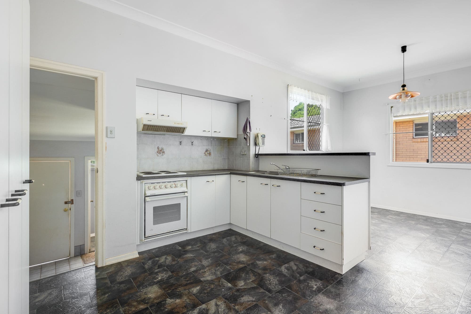 19 Rivett Street, South Toowoomba QLD 4350, South Toowoomba - Thumbnail 3
