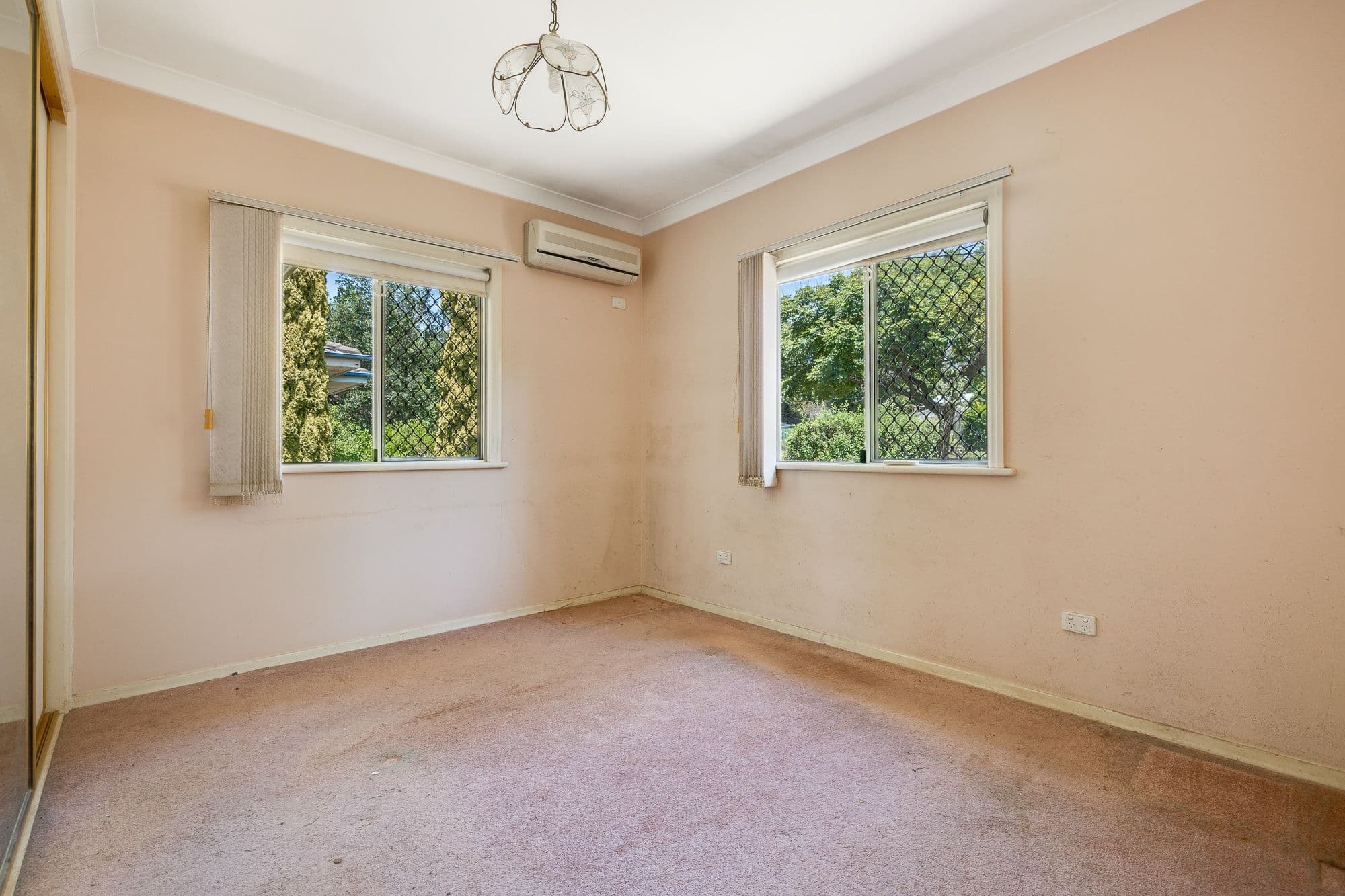 19 Rivett Street, South Toowoomba QLD 4350, South Toowoomba - Thumbnail 7
