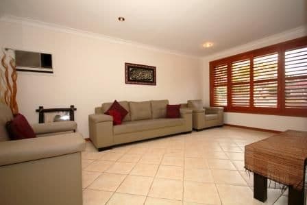76 Denman Road, GEORGES HALL NSW 2198, Georges Hall - Thumbnail 2