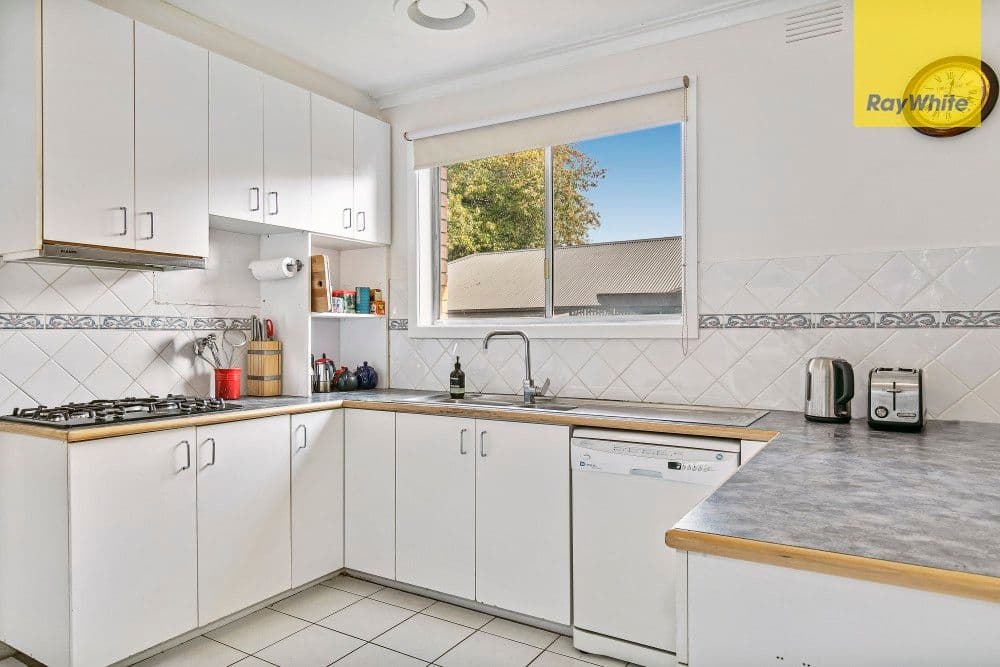 43 Arbroath Road, Wantirna South VIC 3152, Wantirna South - Thumbnail 2