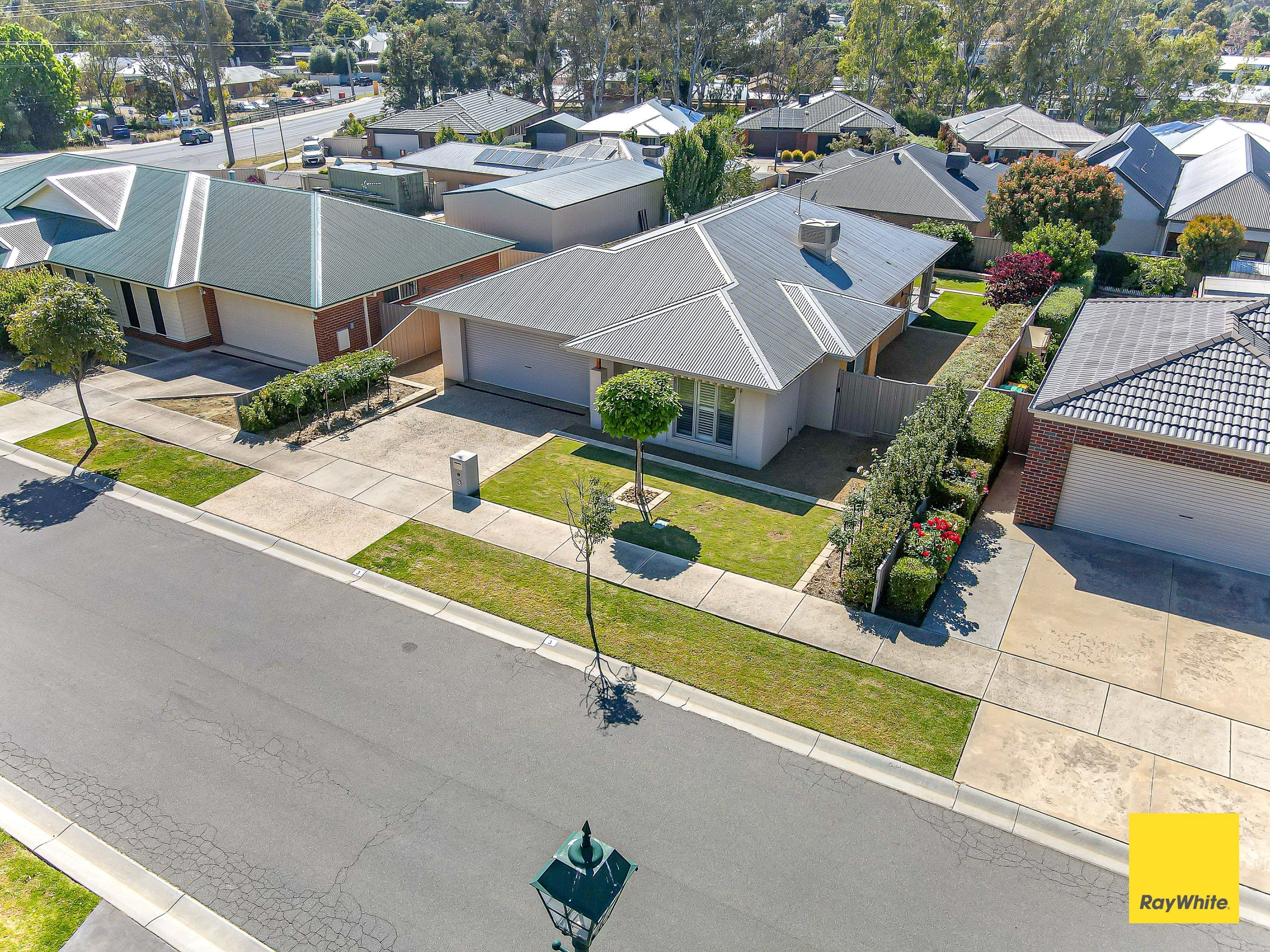 3 Victoria Avenue, Kangaroo Flat VIC 3555, Kangaroo Flat - Thumbnail 2