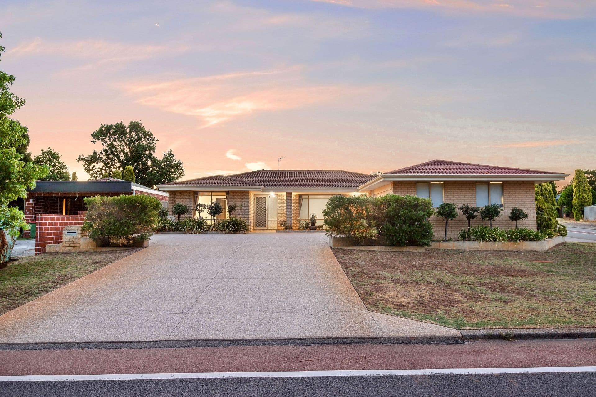 73 Gracechurch Crescent, Leeming WA 6149, Leeming - Image 1