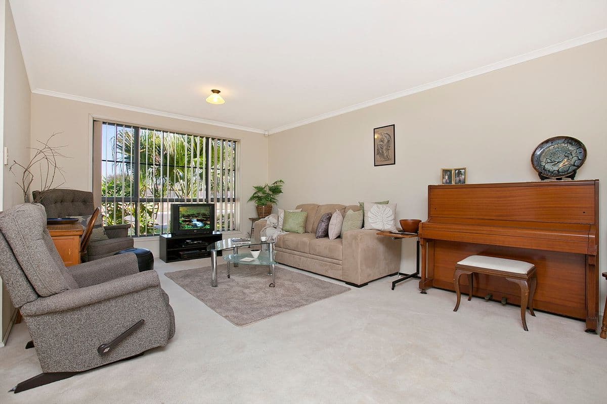6 Earle Street, HILLCREST SA 5086, Hillcrest - Thumbnail 2