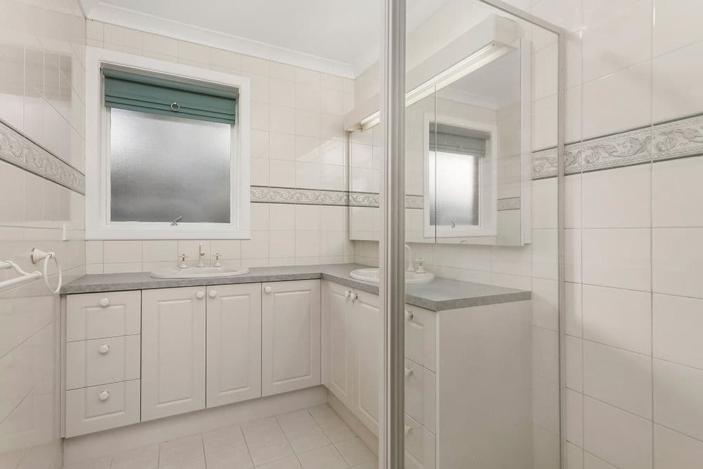 57 Essex Road, Mount Waverley VIC 3149, Mount Waverley - Thumbnail 5