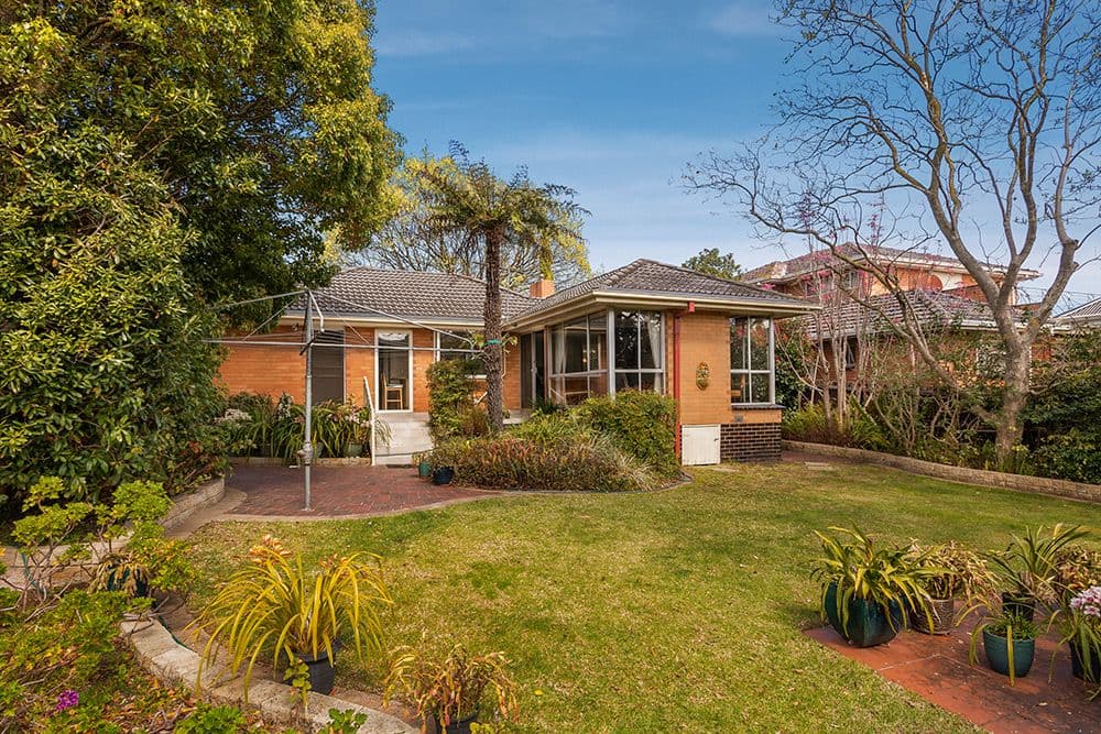 57 Essex Road, Mount Waverley VIC 3149, Mount Waverley - Thumbnail 8