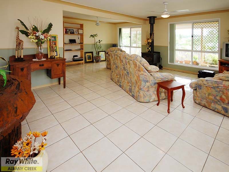 6 Seaforth Close, ALBANY CREEK QLD 4035, Albany Creek - Thumbnail 4