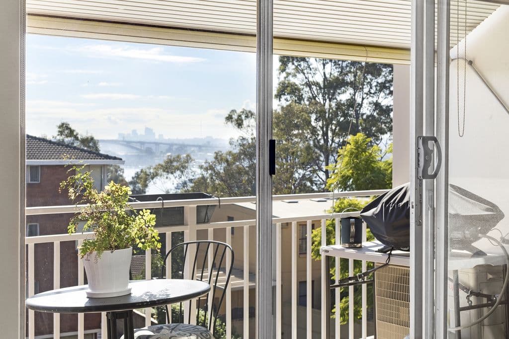 18/78 Hampden Road, Russell Lea - Thumbnail 2